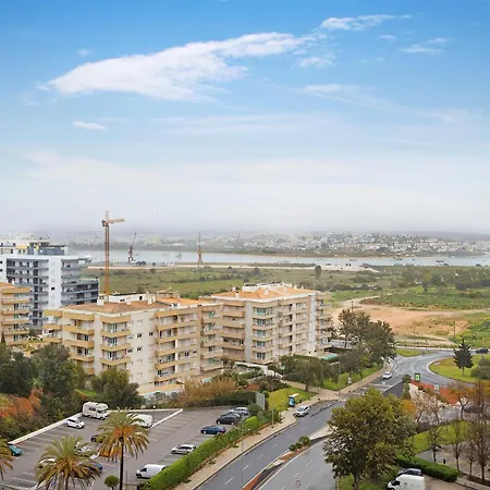 アパート Karol Vaz ポルティマン