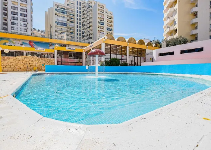 Karol Vaz アパート ポルティマン