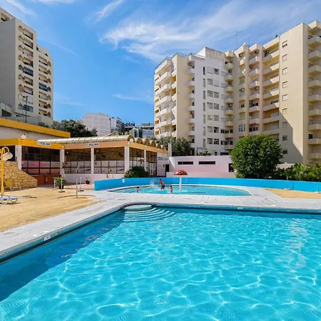 Karol Vaz * Портіман